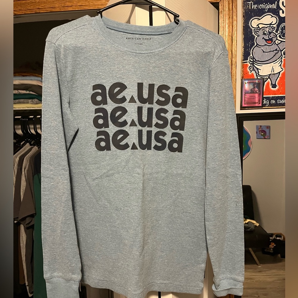 American Eagle long sleeve